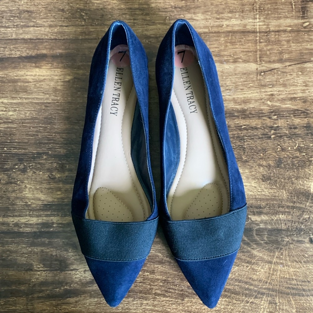 ELLEN TRACY BLUE SUEDE POINTED FLATS